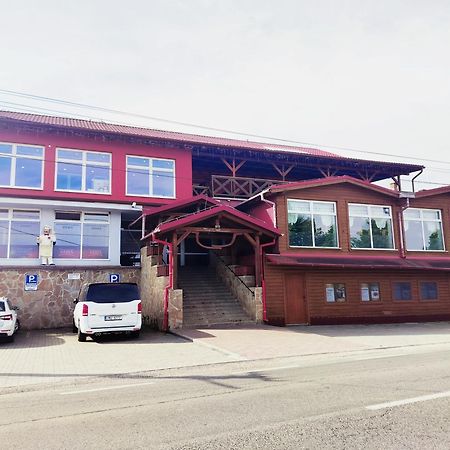 Restaurant And Pension Stenly Spissky Stvrtok Екстер'єр фото