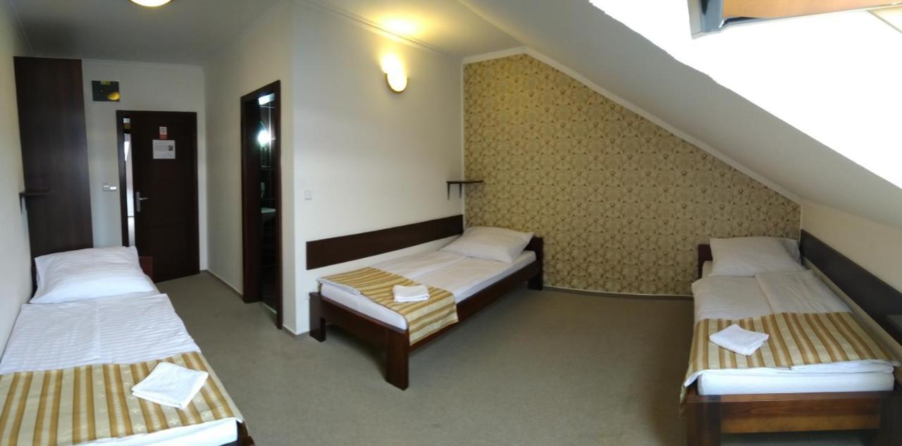 Restaurant And Pension Stenly Spissky Stvrtok Екстер'єр фото