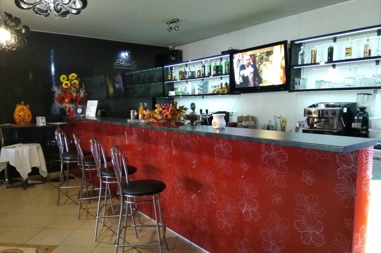 Restaurant And Pension Stenly Spissky Stvrtok Екстер'єр фото