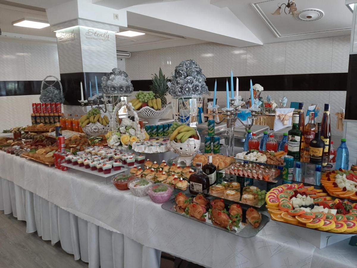 Restaurant And Pension Stenly Spissky Stvrtok Екстер'єр фото
