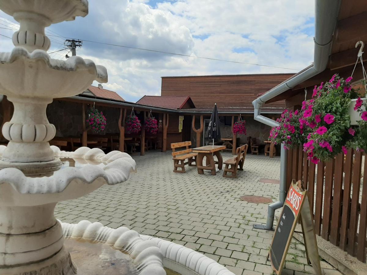 Restaurant And Pension Stenly Spissky Stvrtok Екстер'єр фото